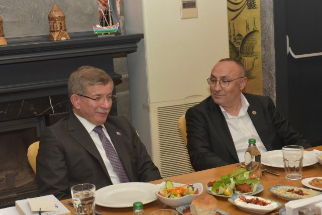 ASAD buluşmasında konuşan Ahmet Davutoğlu, "S-400 alınması büyük bir hata"