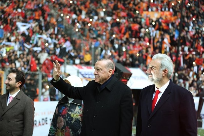 Cumhurbaşkanı Erdoğan Galatasaray Stadında 100 Bin kişi ile buluştu