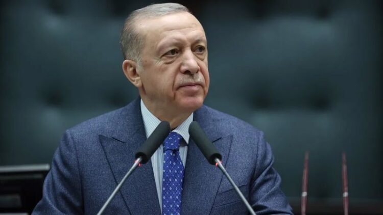 Erdoğan: Vaatlerinden fazlası yapıldı, bakmaz olaydım çok üzüldüm
