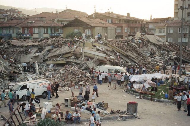 99 gölcük depremi kaç saniye sürdü? 17 ağustos 1999 depreminin şiddeti