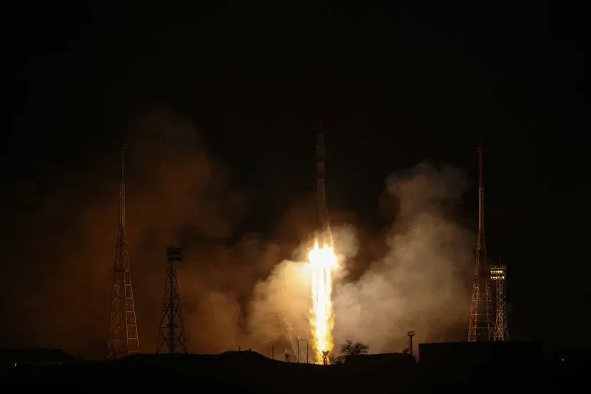 rusya, uzayda mahsur kalan astronotlar için soyuz ms-23 aracını fırlattı