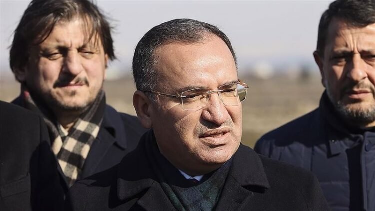 Adalet Bakanı Bekir Bozdağ: Yağma olaylarında 57 kişi tutuklandı