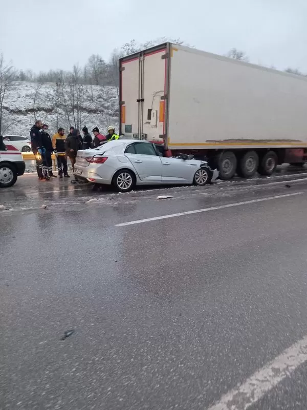 samsun'da zincirleme trafik kazası: çok sayıda yaralı var...