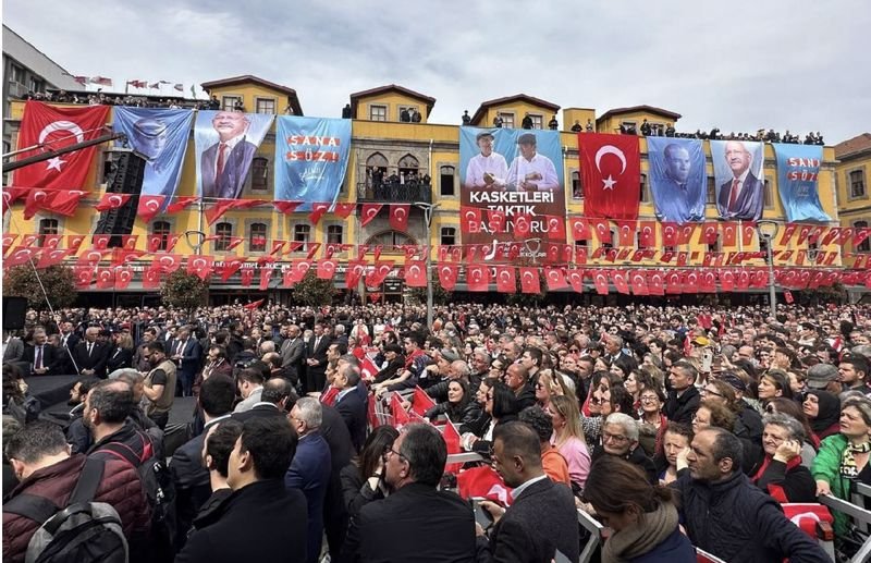 Kemal Kılıçdaroğlu ve Ekrem İmamoğlu Trabzon’da: “Devleti yeniden inşa edeceğiz“