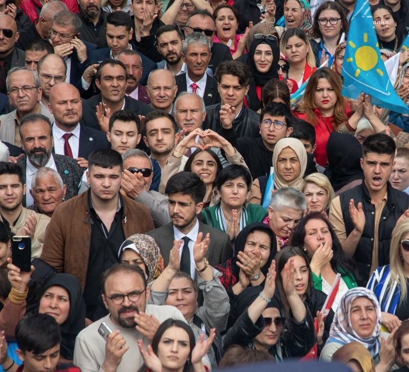 İYİ Parti Genel Başkanı Meral Akşener: "Bir oy Kemal'e, bir oy Meral'e"