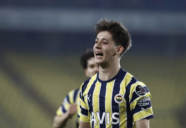 Fenerbahçe İstanbulspor maç özeti izle geniş özet ve gollerin videosunu seyret 3-2