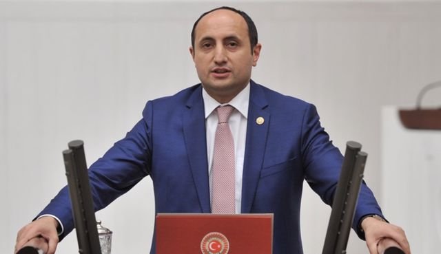 AK Parti İstanbul milletvekili adayı İsmail Emrah Karayel kimdir?