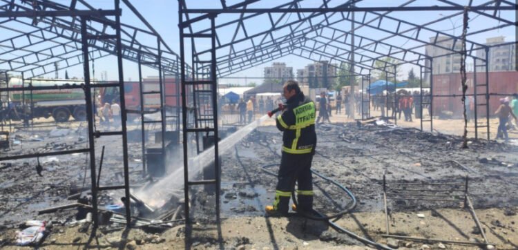 Adıyaman'da çadır kentte korkutan yangın