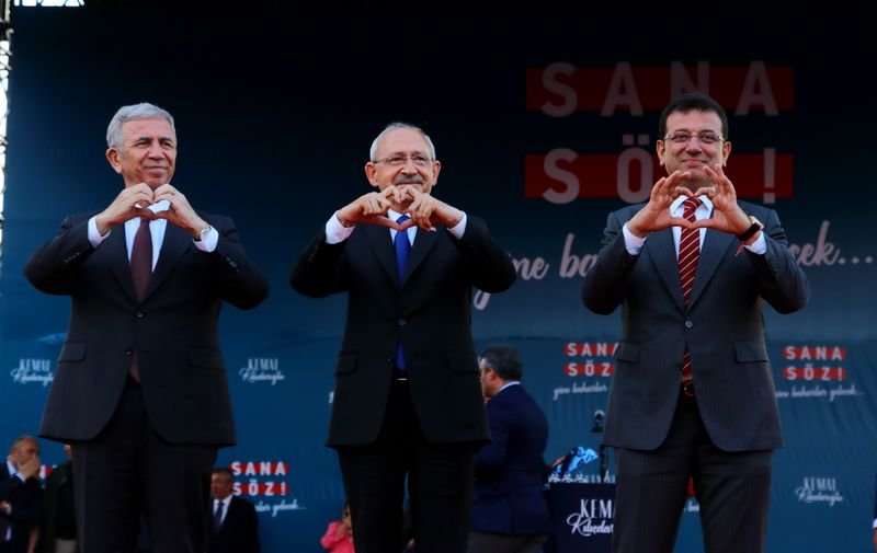 Cumhurbaşkanı adayı ve CHP Genel Başkanı Kemal Kılıçdaroğlu: “Söke söke beşli çetelerden alacağım ve size vereceğim”