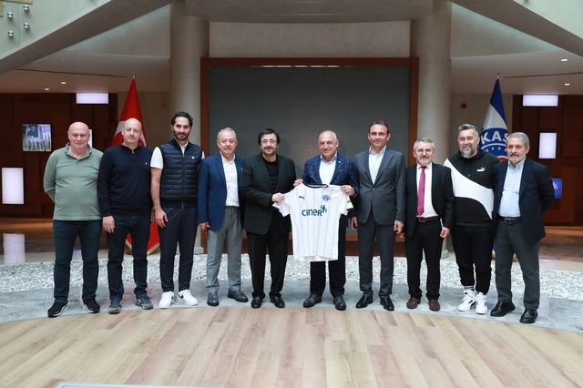 TFF Başkanı Mehmet Büyükekşi, Kasımpaşa Kulübü'nü ziyaret etti