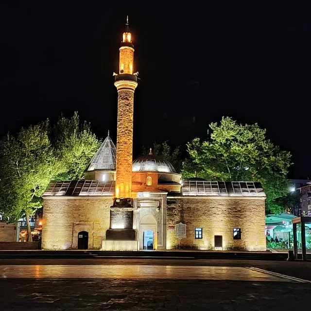 cumhuriyet tarihinin ilk külliye projesi, kırşehir'de yeni yaşam alanı oluşturdu