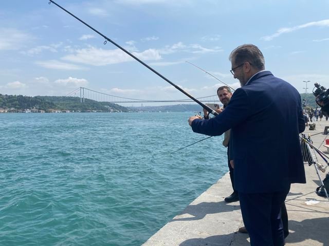 AK Parti Milletvekili Adem Yıldırım, Sarıyer sahilinde Erdoğan'a destek istedi