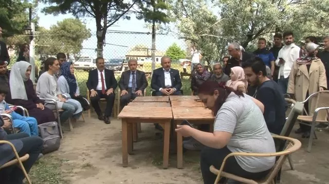 tbmm başkanı şentop'tan chp’li belediyenin depremzede kararına sert tepki: “esir kampına dönüştürmüş vaziyette”
