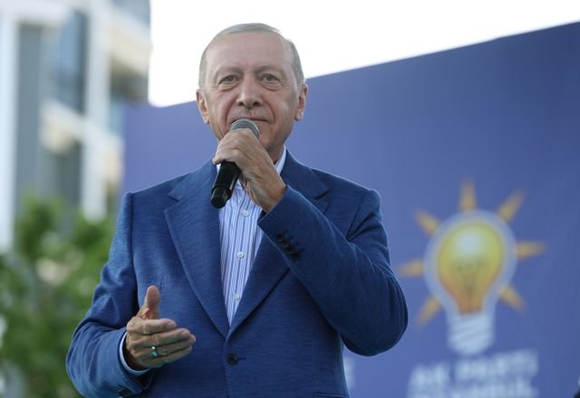 Cumhurbaşkanı Erdoğan'dan İmamoğlu'na tepki: "Her şeyi bitirdin pazarcıyla kavgaya mı geldi sıra"