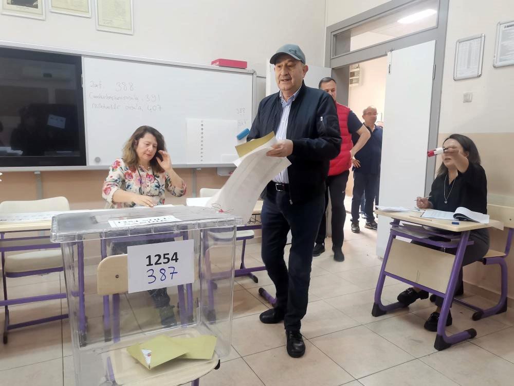 i̇zmir'de oy kullanmayan seçmen sayısında artış