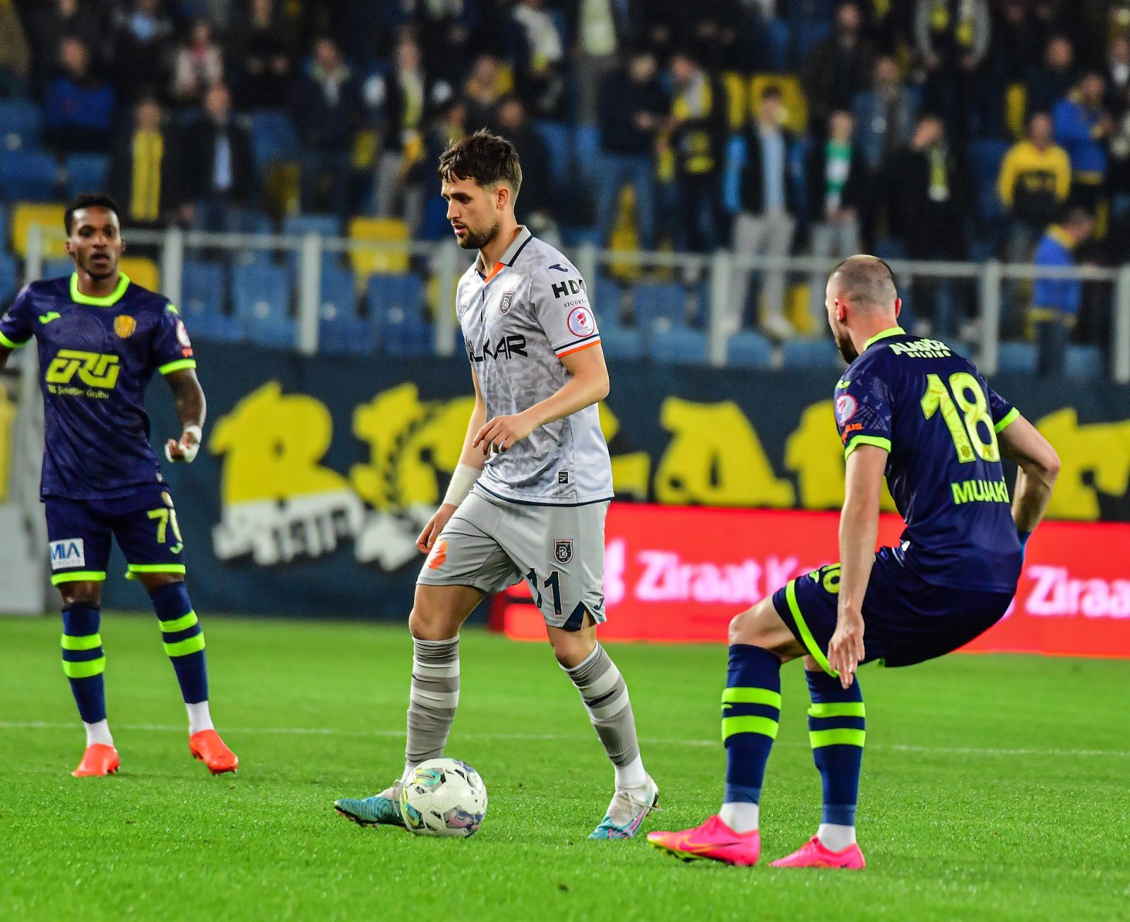 Ziraat Türkiye Kupası'nda finalin adı: Fenerbahçe- Başakşehir