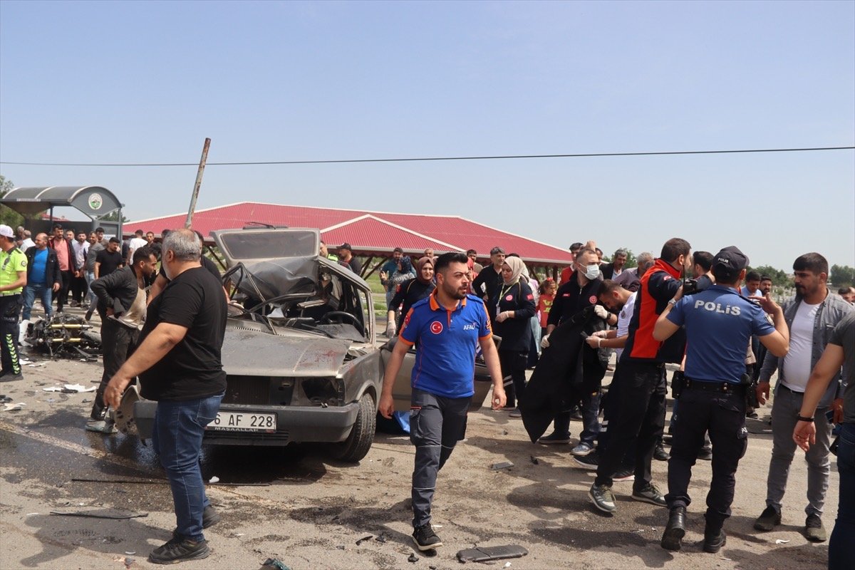 iğdır'da feci kaza: 3 kişi öldü, 2 kişi yaralandı
