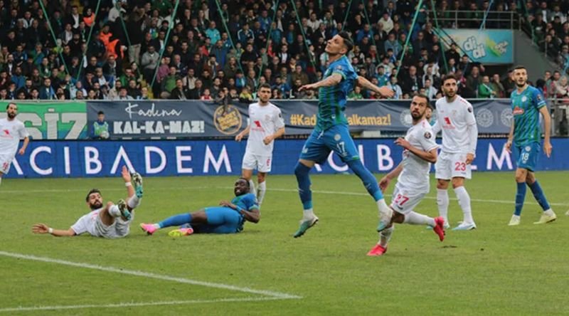 Çaykur Rizespor, Süper Lig'de, Altınordu küme düştü