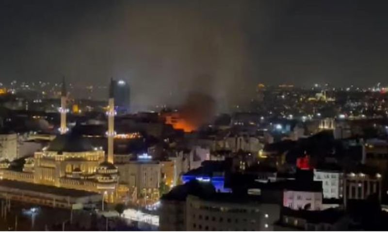 Beyoğlu’nda gece kulübünde korkutan yangın!