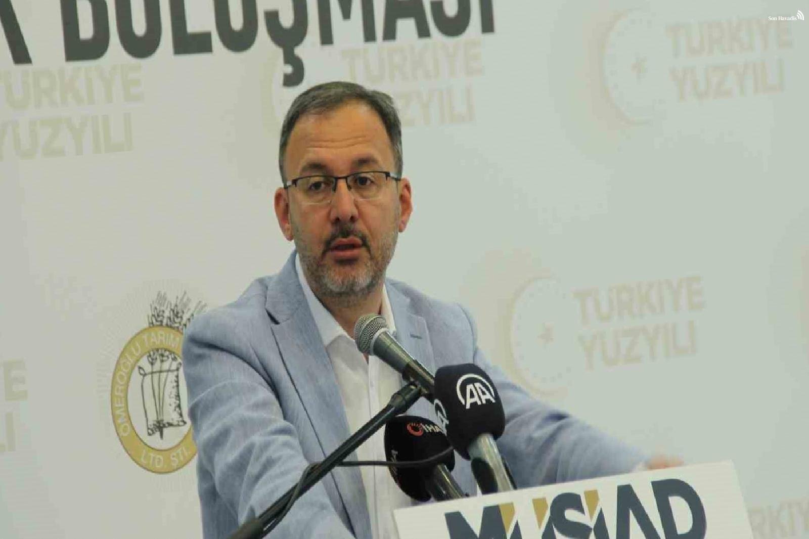 Bakan Kasapoğlu, İzmir'de iş dünyasıyla bir araya geldi