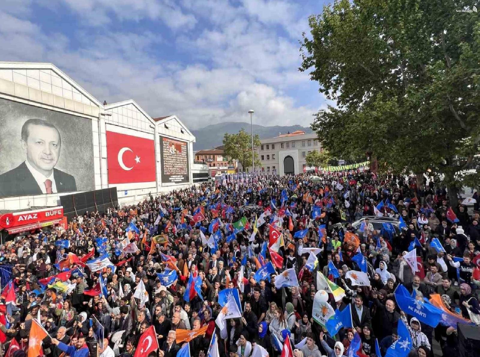 Bursa'da 'Sevgi Yürüyüşü'ne büyük ilgi