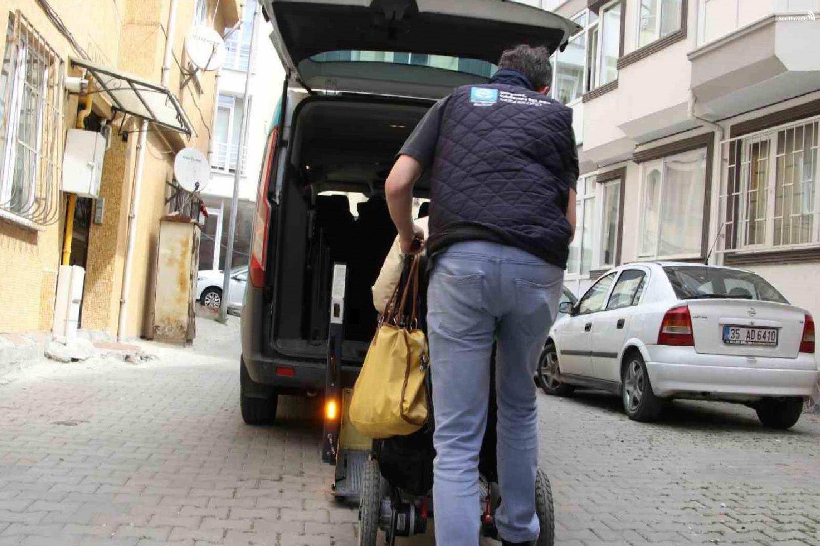 Engelli çocukların defterlerine taşınıyor