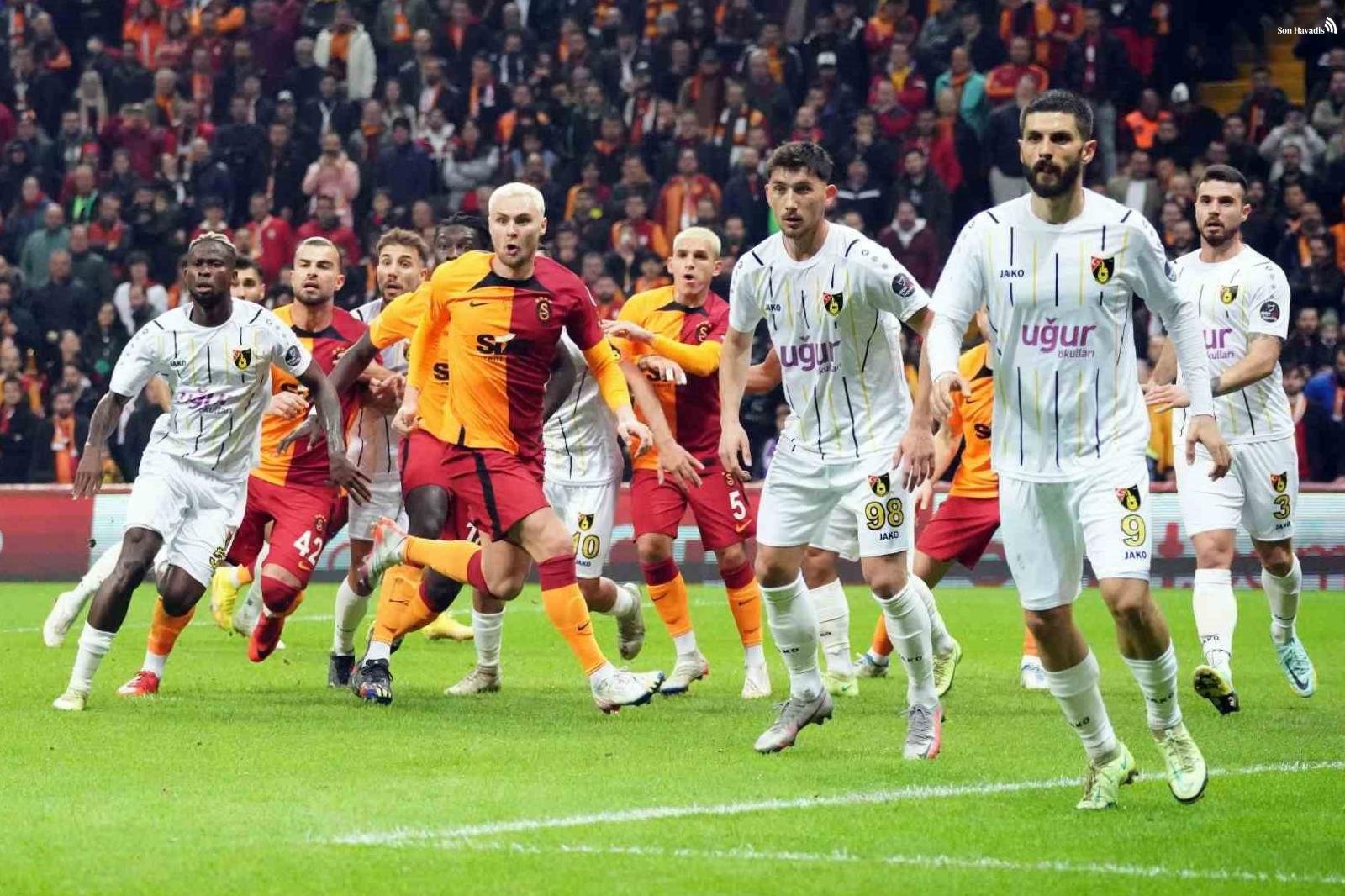 Galatasaray, İstanbulspor'a konuk olacak