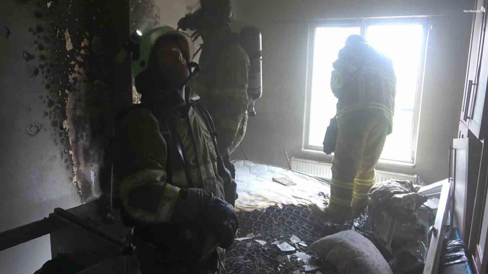 Kırıkkale'de bir apartman 3'üncü katı yangın çıktı