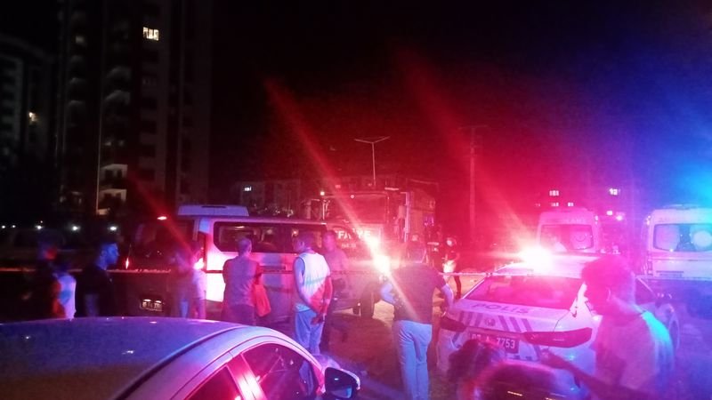 antalya'da terfi istasyonuna giren 3 kişi hayatını kaybetti