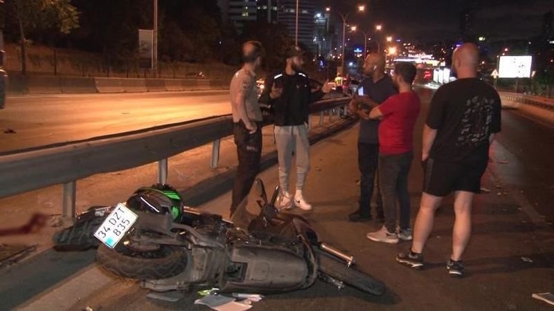 e-5'te 2 araç ve 1 motosiklet kazaya karıştı: 1 ölü