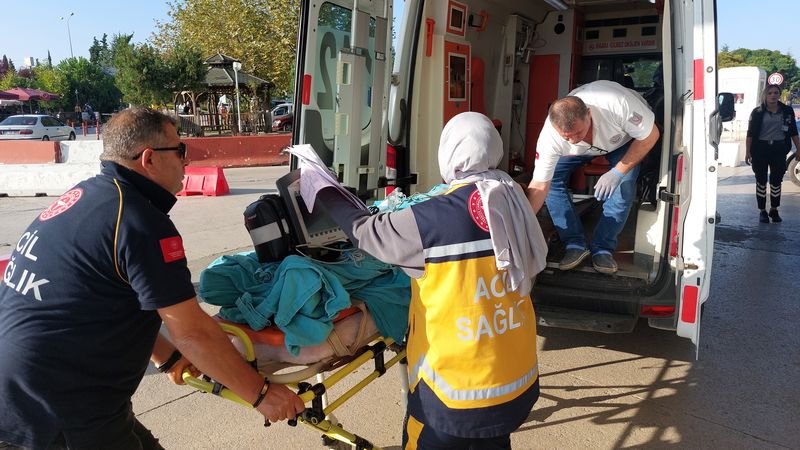 samsun'da pazar yerinde silahlı saldırı: anne ve oğlu vuruldu