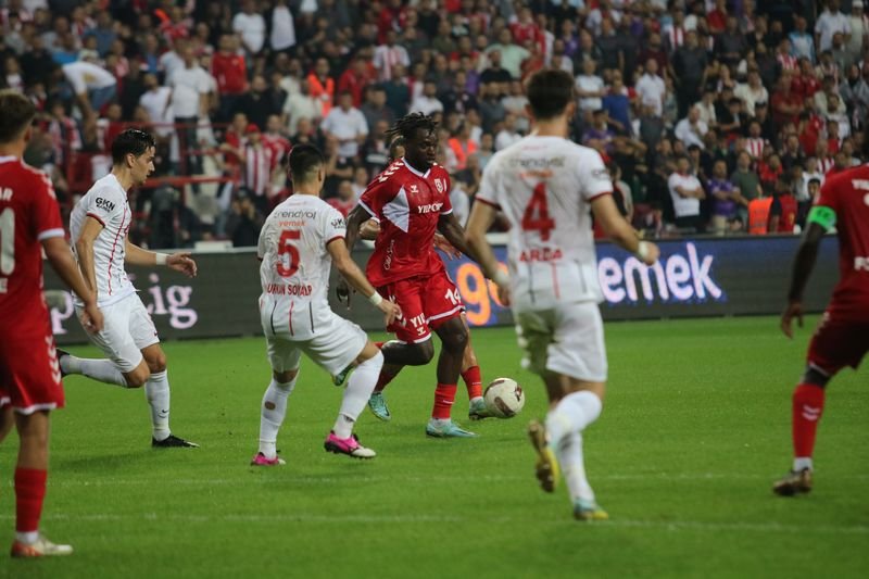Gaziantep FK, Samsun'dan 3 puanla dönüyor: 1-2