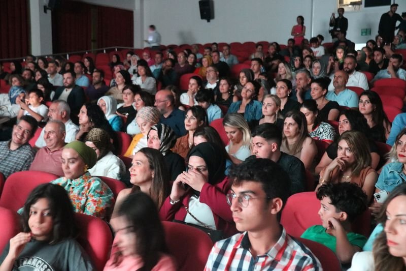 "Her Şeye Rağmen" filminin galası Diyarbakır'da yapıldı