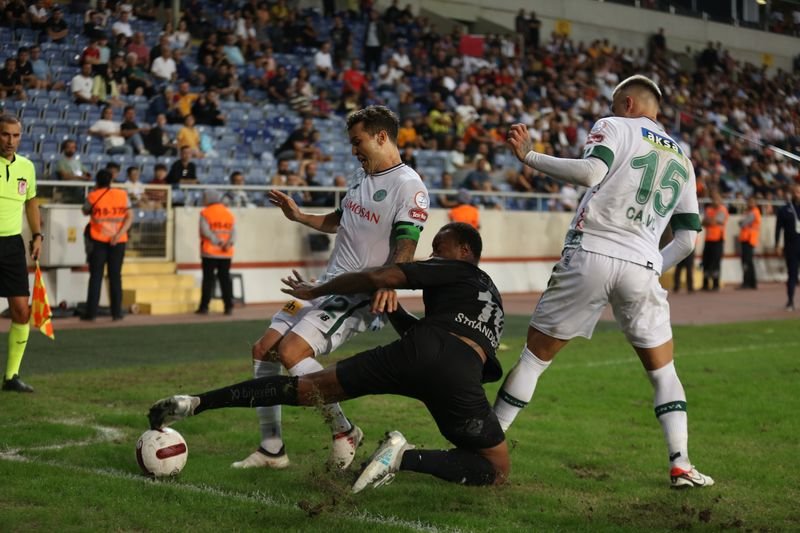 Hatayspor, Konyaspor'u puansız gönderdi: 3-1
