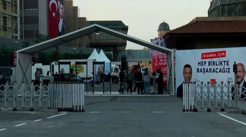 CHP’de İstanbul İl Kongresi başladı: Başkanlık yarışı Çelik ve Canpolat arasında