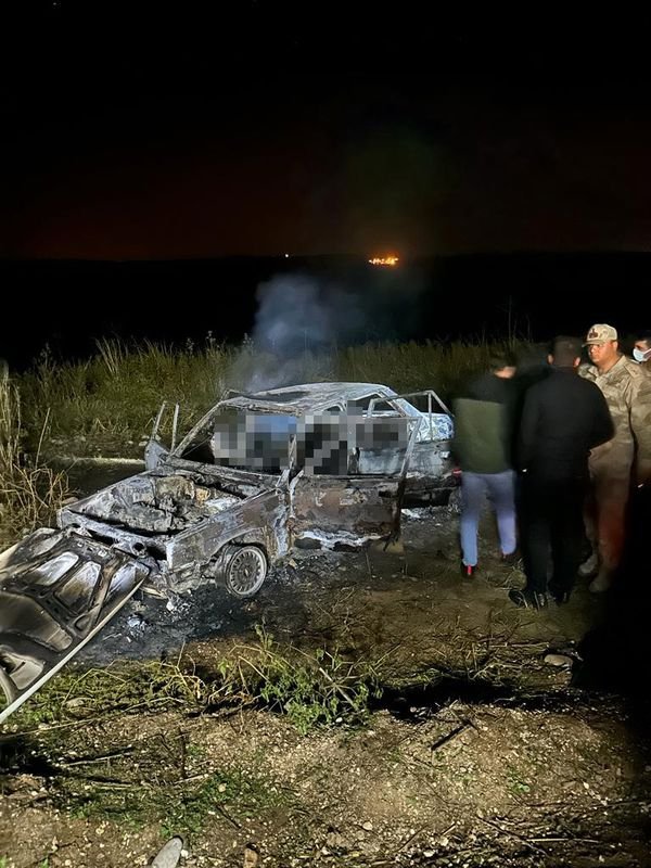 siirt’te anne ve 5 çocuğu yanan araçta hayatını kaybetti