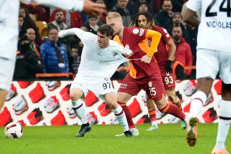 Galatasaray derbi öncesi Gümrük'ü geçti: 1-0