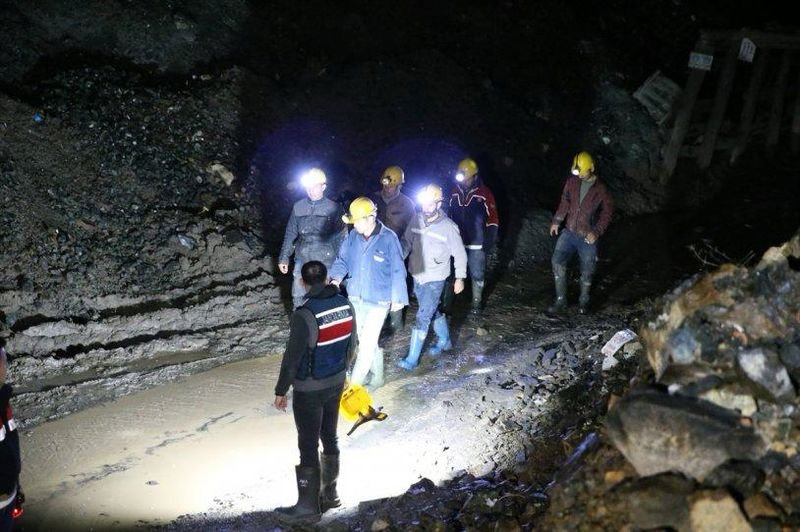 denizli'de maden ocağında göçük meydana geldi: bir mühendis ve bir işçi yaşamını yitirdi